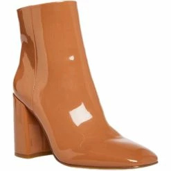 Flash Sale ⭐ Madden Girl While Ankle 🥾 Boots 💯