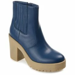 Brand new β¨ Journee Collection π© Women's Tru Comfort Foam™ Riplee Bootie π―